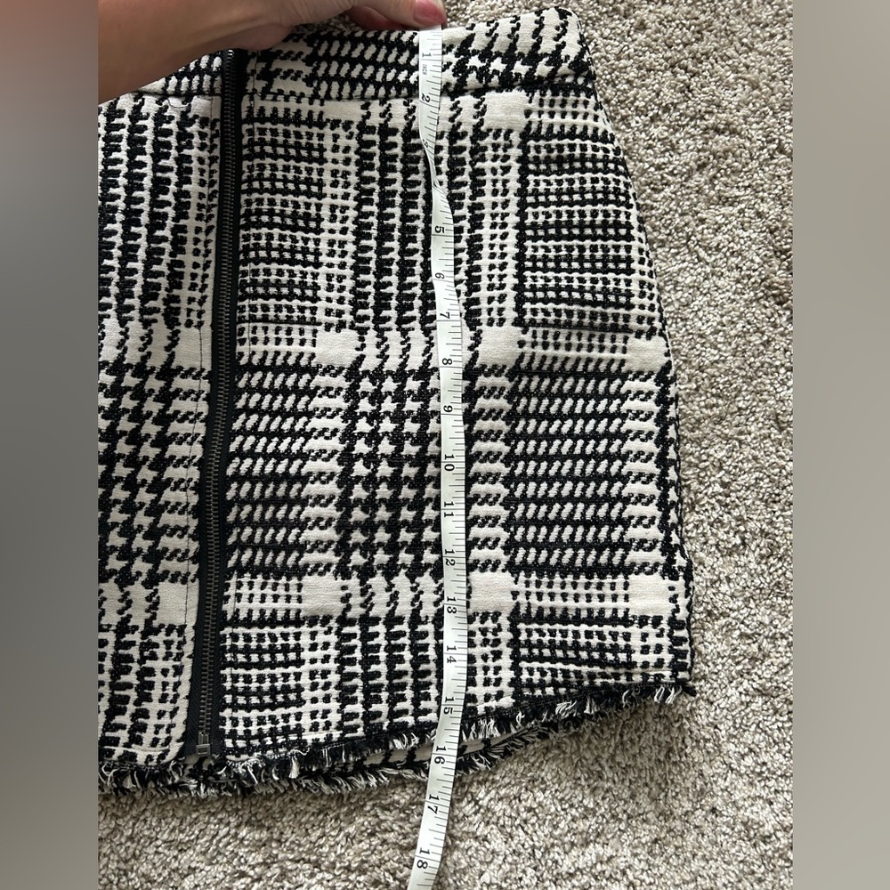 Cupcakes & Cashmere plaid mini skirt zip up black and white houndstooth pattern - Picture 8 of 13